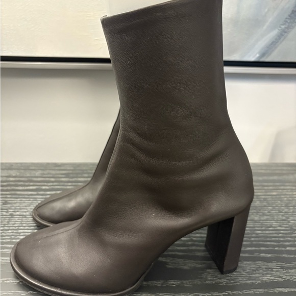 The Row Shoes - The Row Leather Ankle Boots